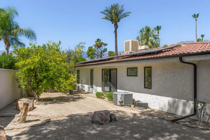 5365 E Cherry Hills Dr-55