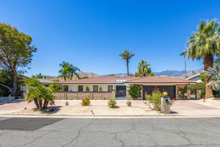 5365 E Cherry Hills Dr-1