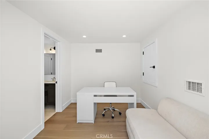 307 Emerald, Laguna Beach, California 92651