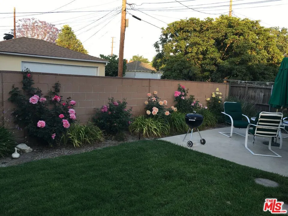 2514 W Chandler Boulevard, Burbank, California 91505 — photo 5