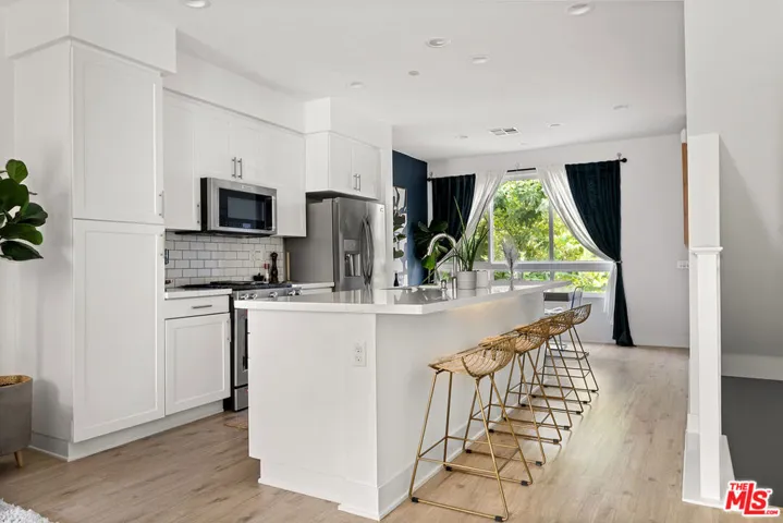 118 S Avenue 50 602, Los Angeles, California 90042
