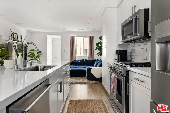 118 S Avenue 50 602, Los Angeles, California 90042