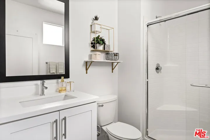 118 S Avenue 50 602, Los Angeles, California 90042