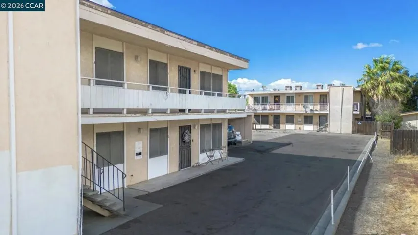 218 W K St, Los Banos, California 93635