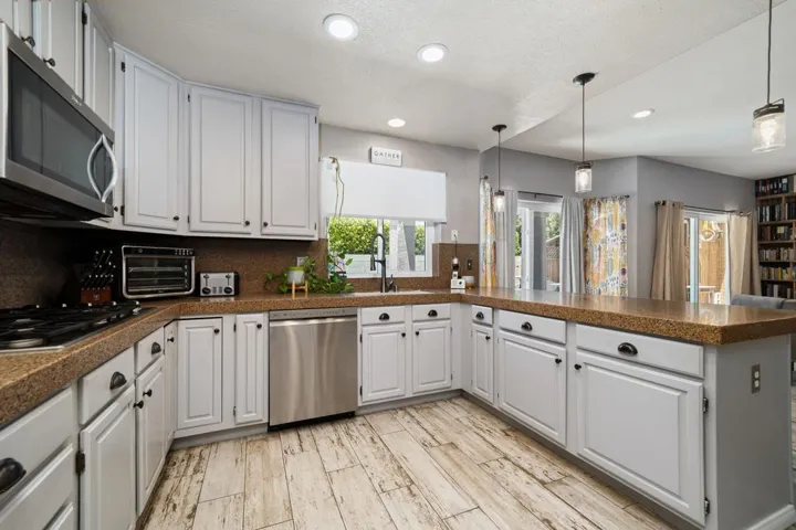 25-web-or-mls-DFMaryn_OPMG_0625_025