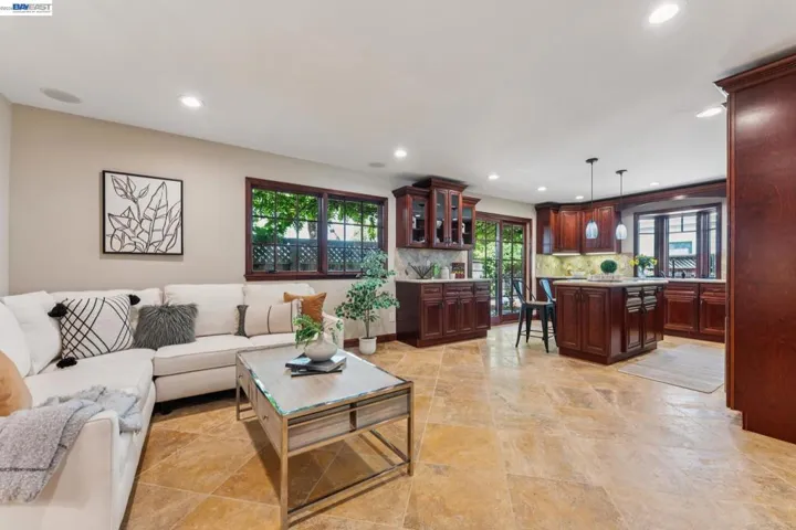 1501 8th St, Alameda, California 94501