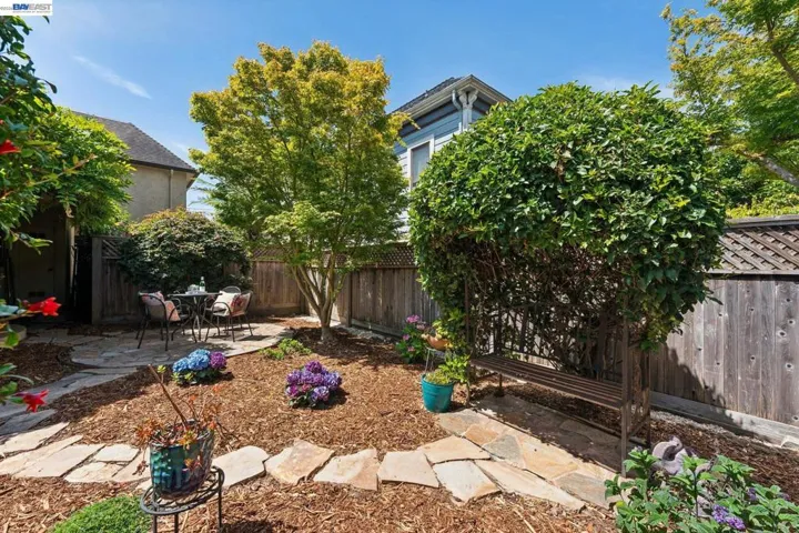 1501 8th St, Alameda, California 94501