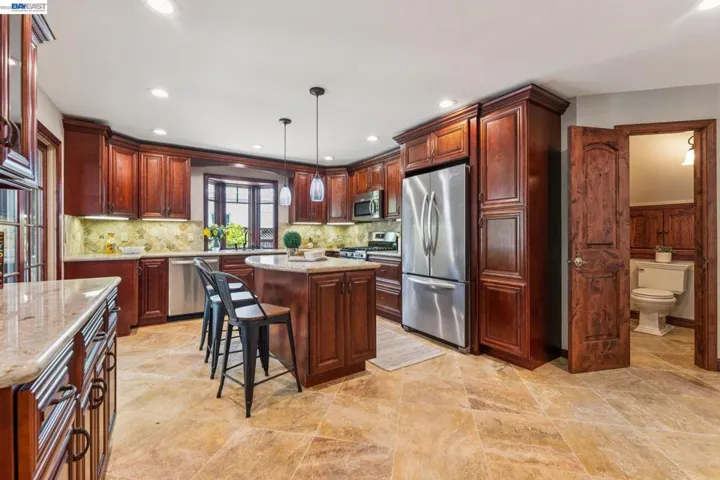 1501 8th St, Alameda, California 94501