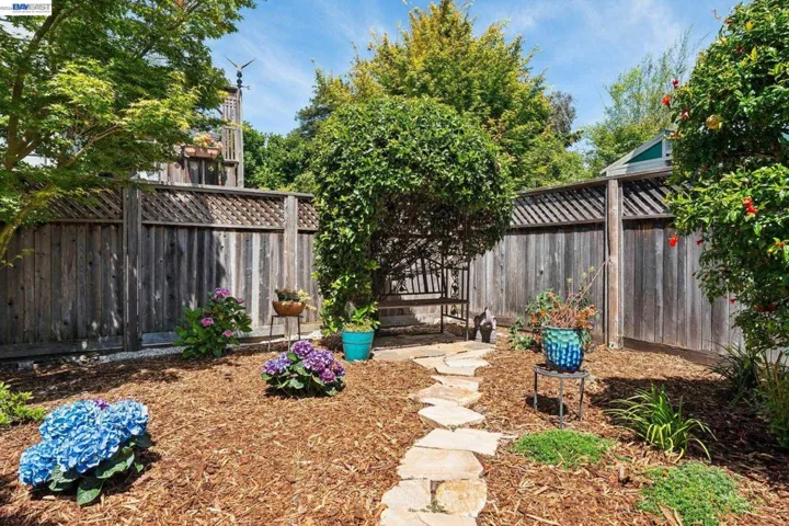 1501 8th St, Alameda, California 94501