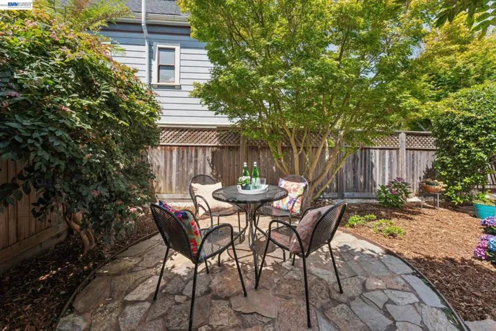 1501 8th St, Alameda, California 94501