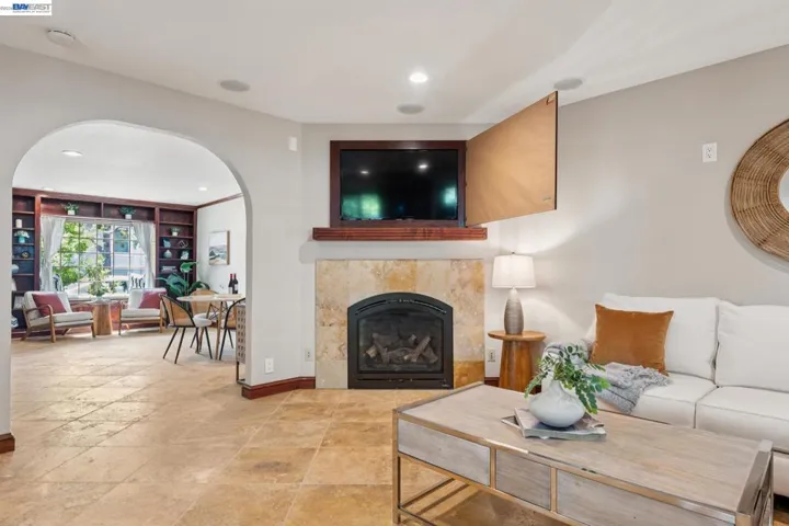 1501 8th St, Alameda, California 94501