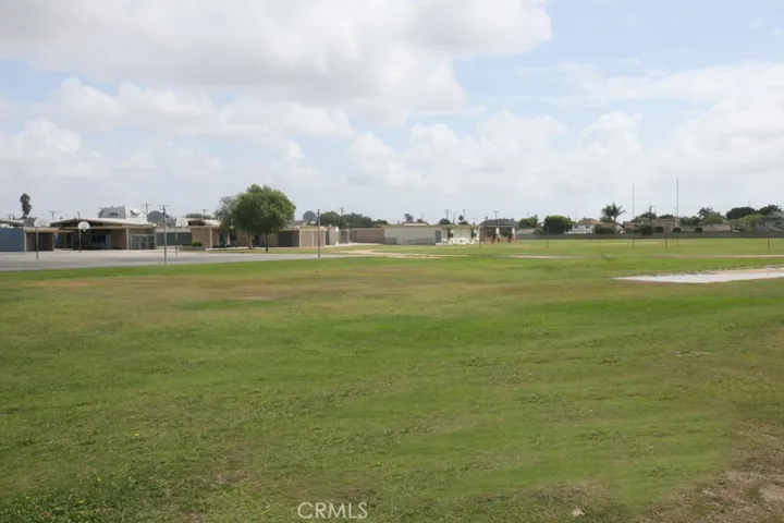 This home backs to Fulton Park and the fields of Fulton middle school