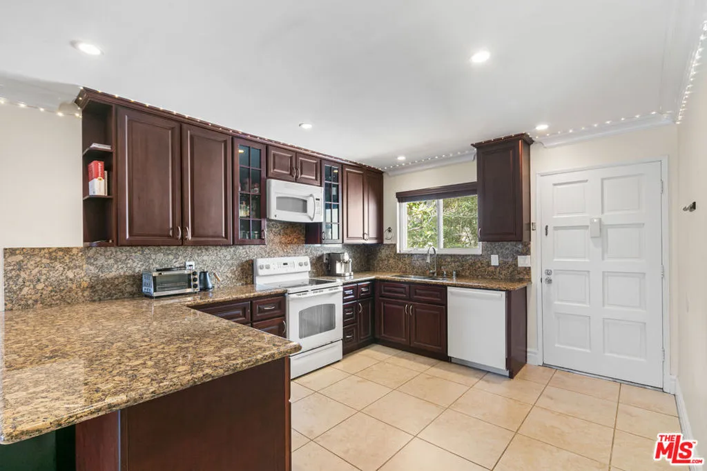 gallery-image 5