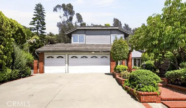 10842 Amber Hill, Whittier, California 90601