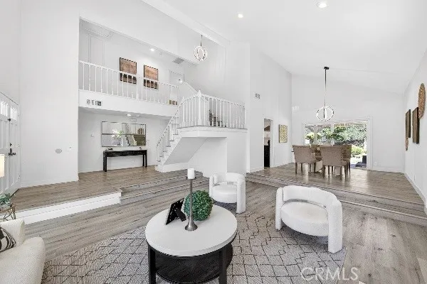 10842 Amber Hill, Whittier, California 90601