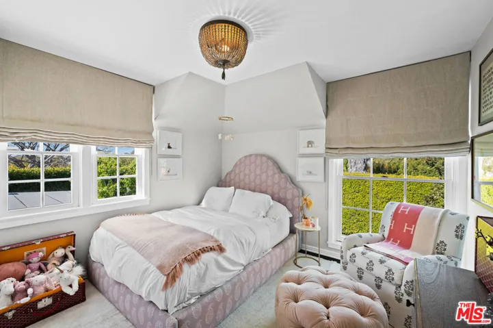 211 Barlock Avenue, Los Angeles, California 90049