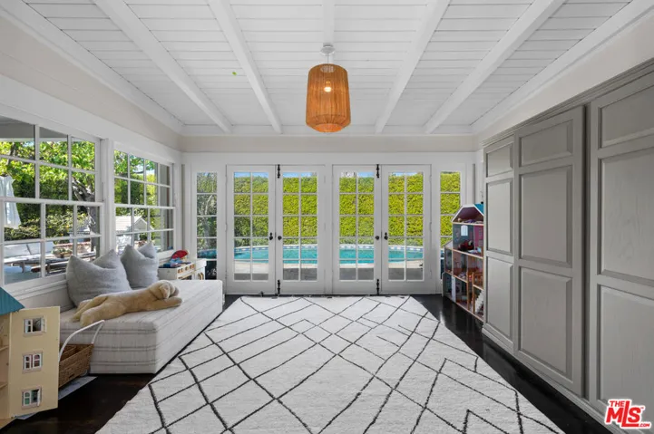 211 Barlock Avenue, Los Angeles, California 90049