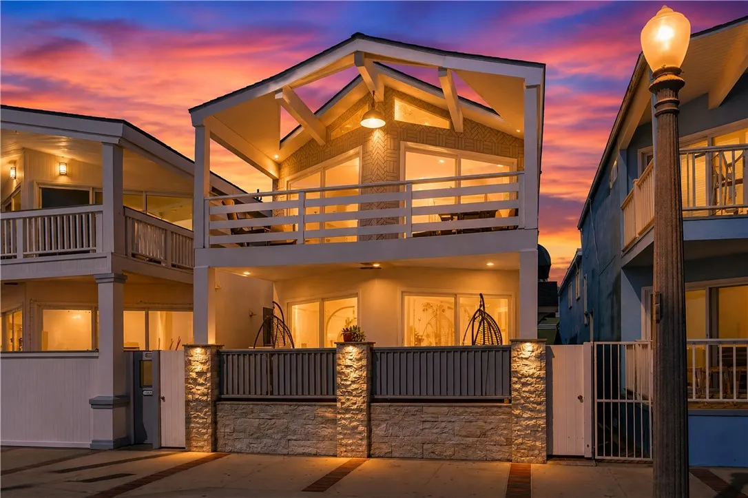 2212 W Oceanfront