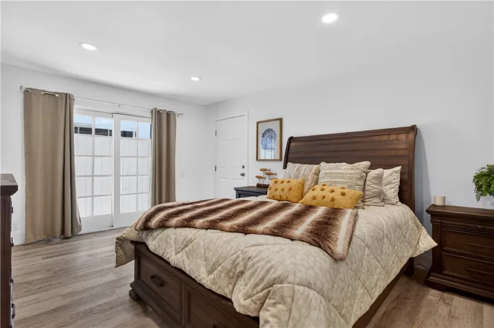 2212 W Oceanfront, Newport Beach, California 92663