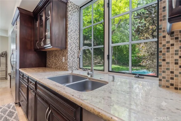 23921 Park Granada, Calabasas, California 91302