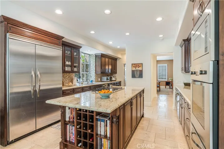 23921 Park Granada, Calabasas, California 91302