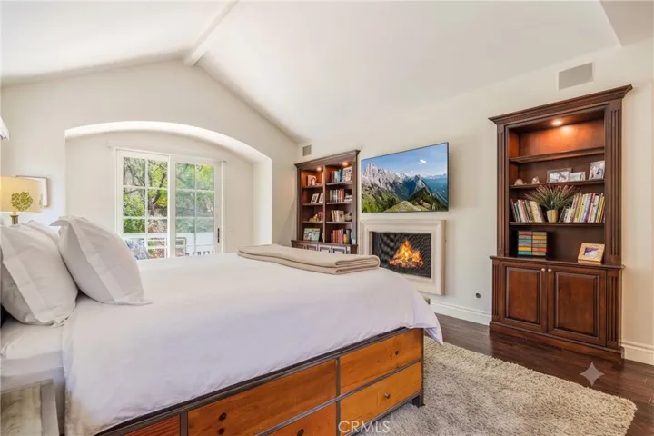 Primary Bed