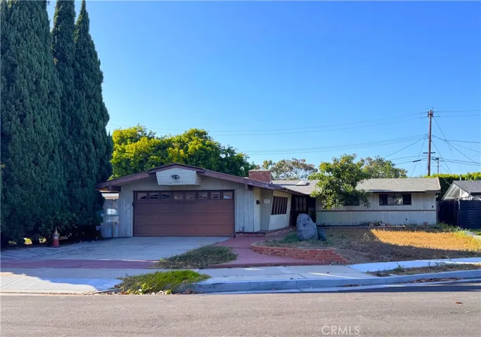 208 Wellesley Lane, Costa Mesa, California 92626