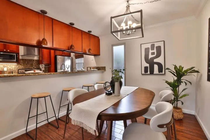 248 E Red Oak Drive E, Sunnyvale, California 94086