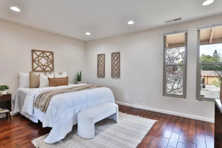 248 E Red Oak Drive E, Sunnyvale, California 94086
