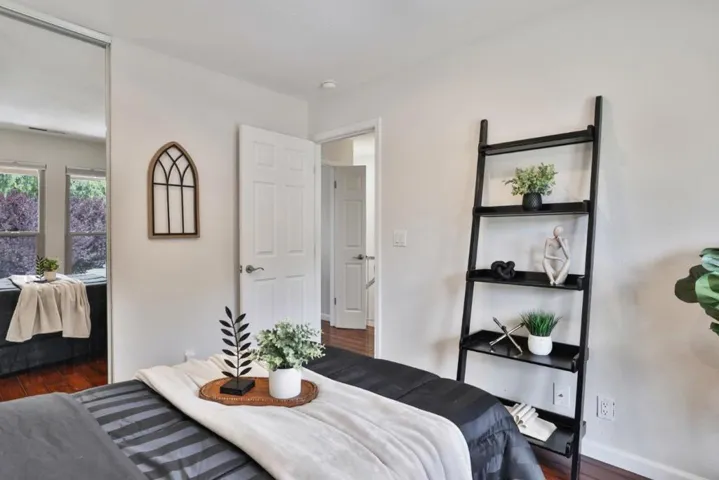 248 E Red Oak Drive E, Sunnyvale, California 94086