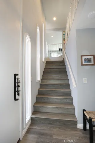 Entry to unit D