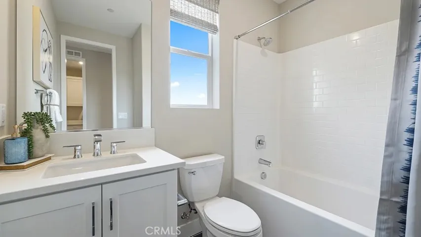 Photos shown are of model only- not actual homesite.