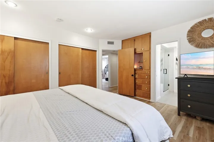 933 N Pine, Rialto, California 92376