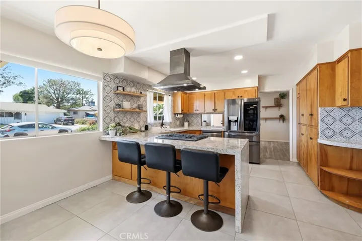 933 N Pine, Rialto, California 92376