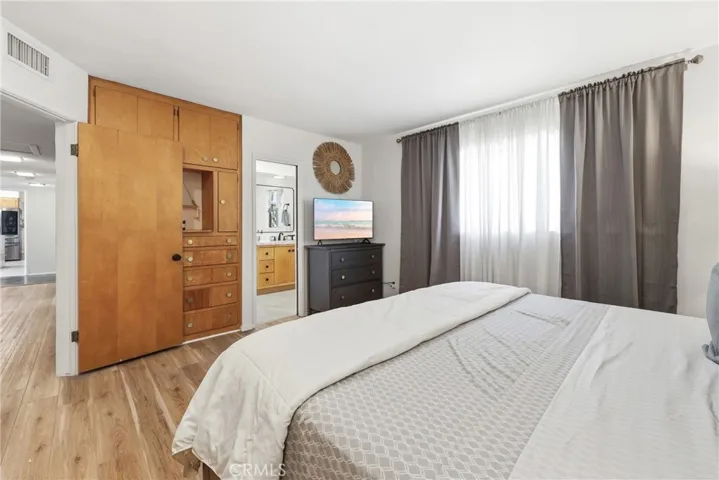 933 N Pine, Rialto, California 92376