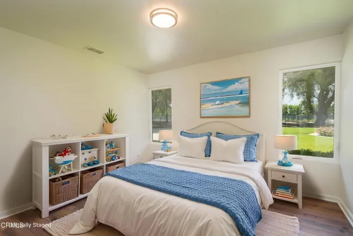 bedroom4