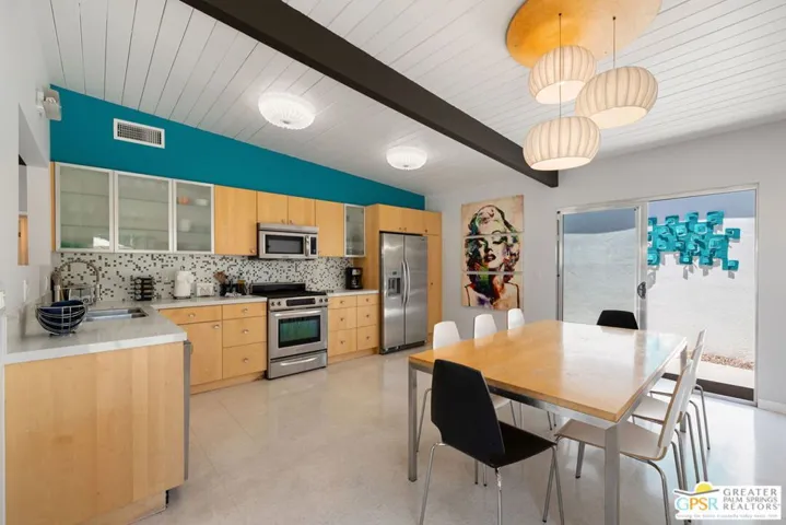 622 N Monterey Road, Palm Springs, California 92262