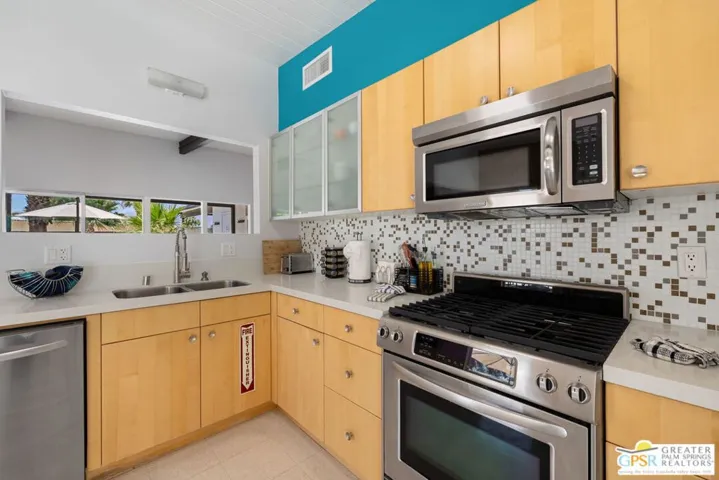 622 N Monterey Road, Palm Springs, California 92262