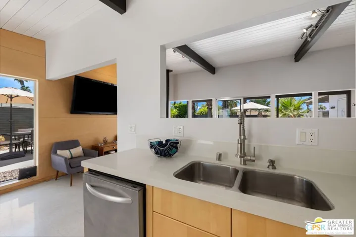 622 N Monterey Road, Palm Springs, California 92262