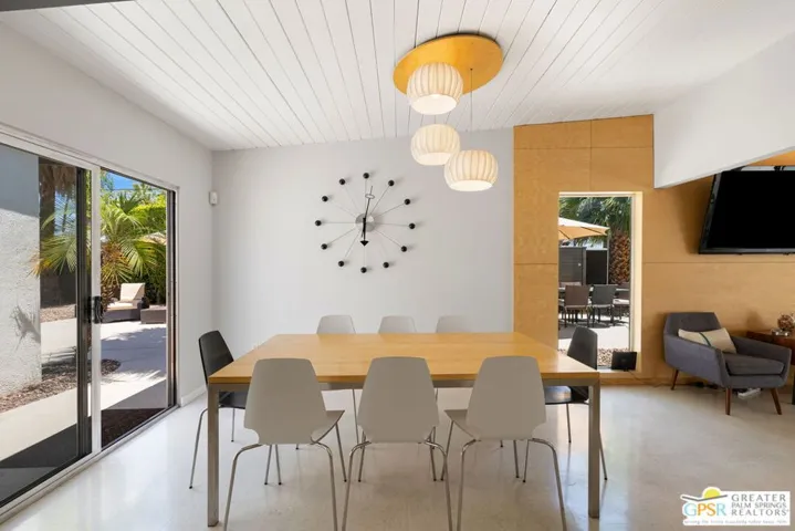 622 N Monterey Road, Palm Springs, California 92262