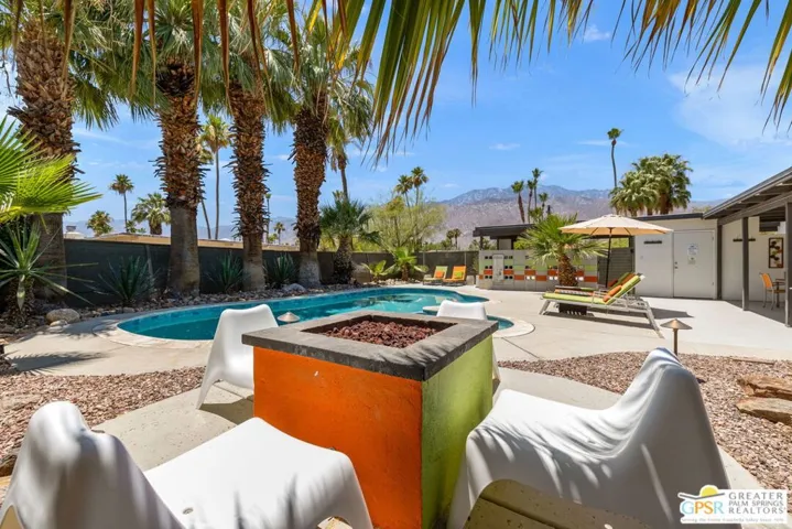 622 N Monterey Road, Palm Springs, California 92262