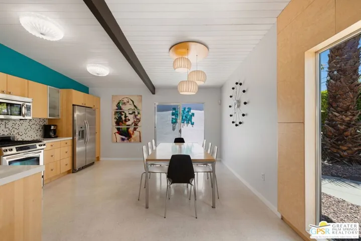 622 N Monterey Road, Palm Springs, California 92262