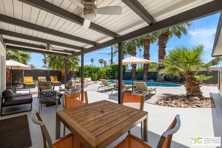 622 N Monterey Road, Palm Springs, California 92262