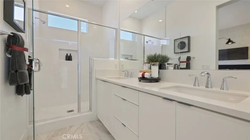 Photos shown are of model only- not actual homesite.