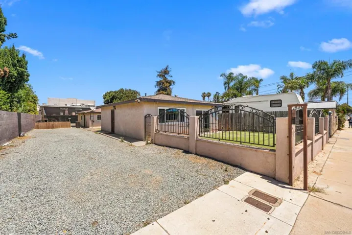 12-1610 Dahlia Avenue, San Diego, California 92154