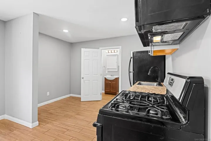 12-1610 Dahlia Avenue, San Diego, California 92154