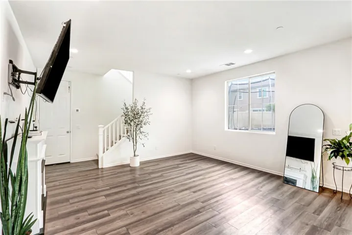 29150 Sunforest, Lake Elsinore, California 92595