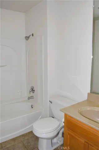 Upstairs guest bathroom