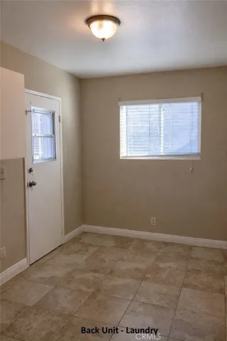 231 231-1/2 E Dexter, Covina, California 91723