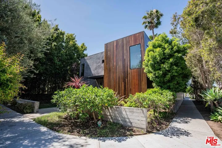 3601 Wade Street, Los Angeles, California 90066